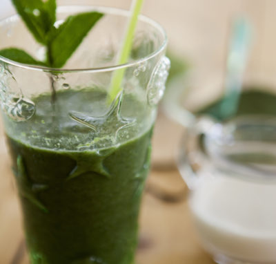 Smoothie di verdure verdi e vaniglia